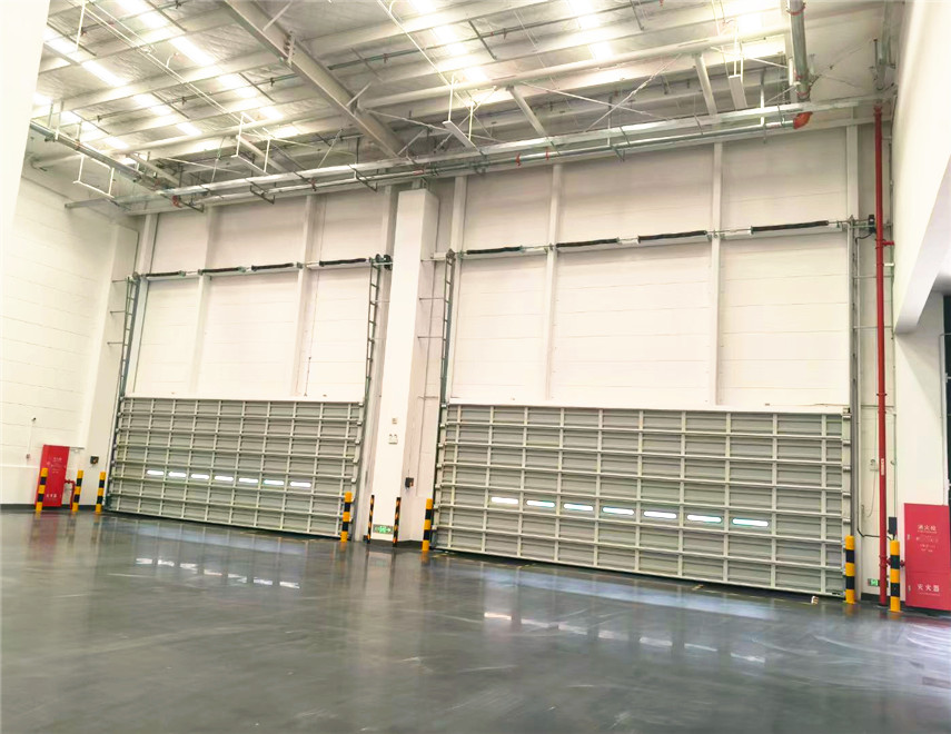 TTD-2  铝合金单板滑升门